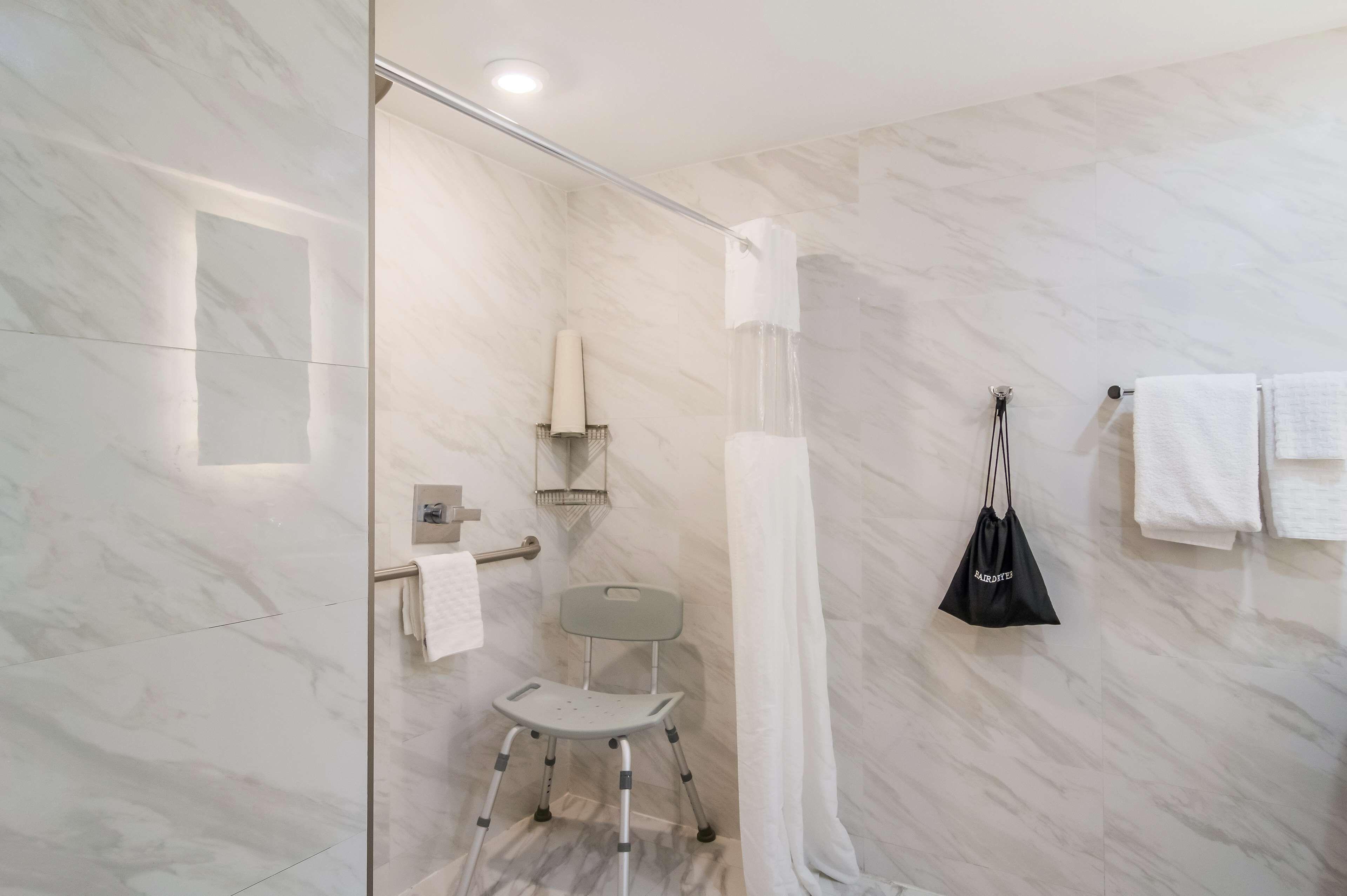Queen Room with Two Queen Beds and Roll-In Shower - Disability Access/Non-Smoking