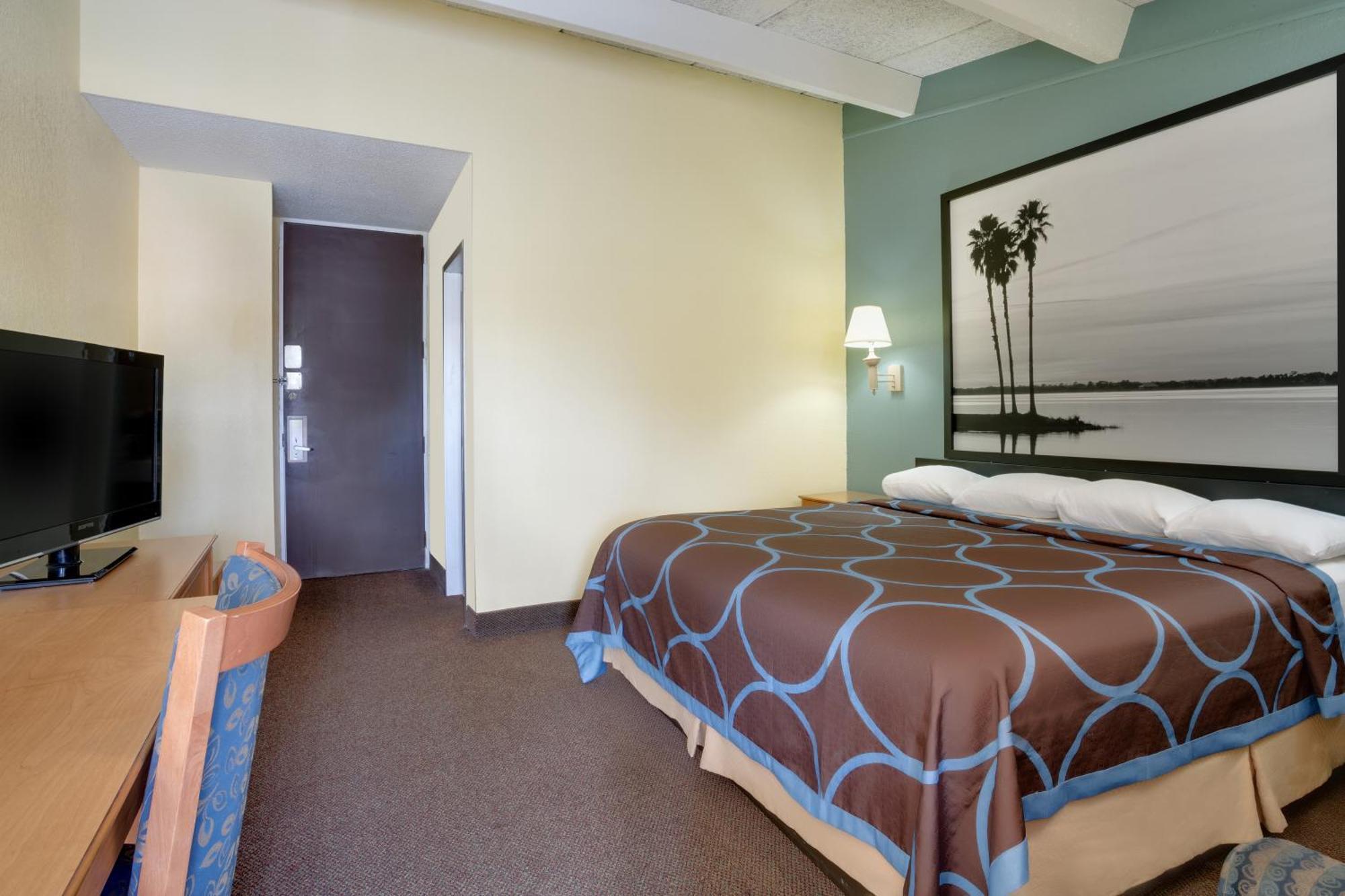 King Room - Non-Smoking