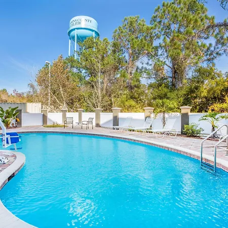 La Quinta Inn & Suites By Wyndham St. Augustine-3